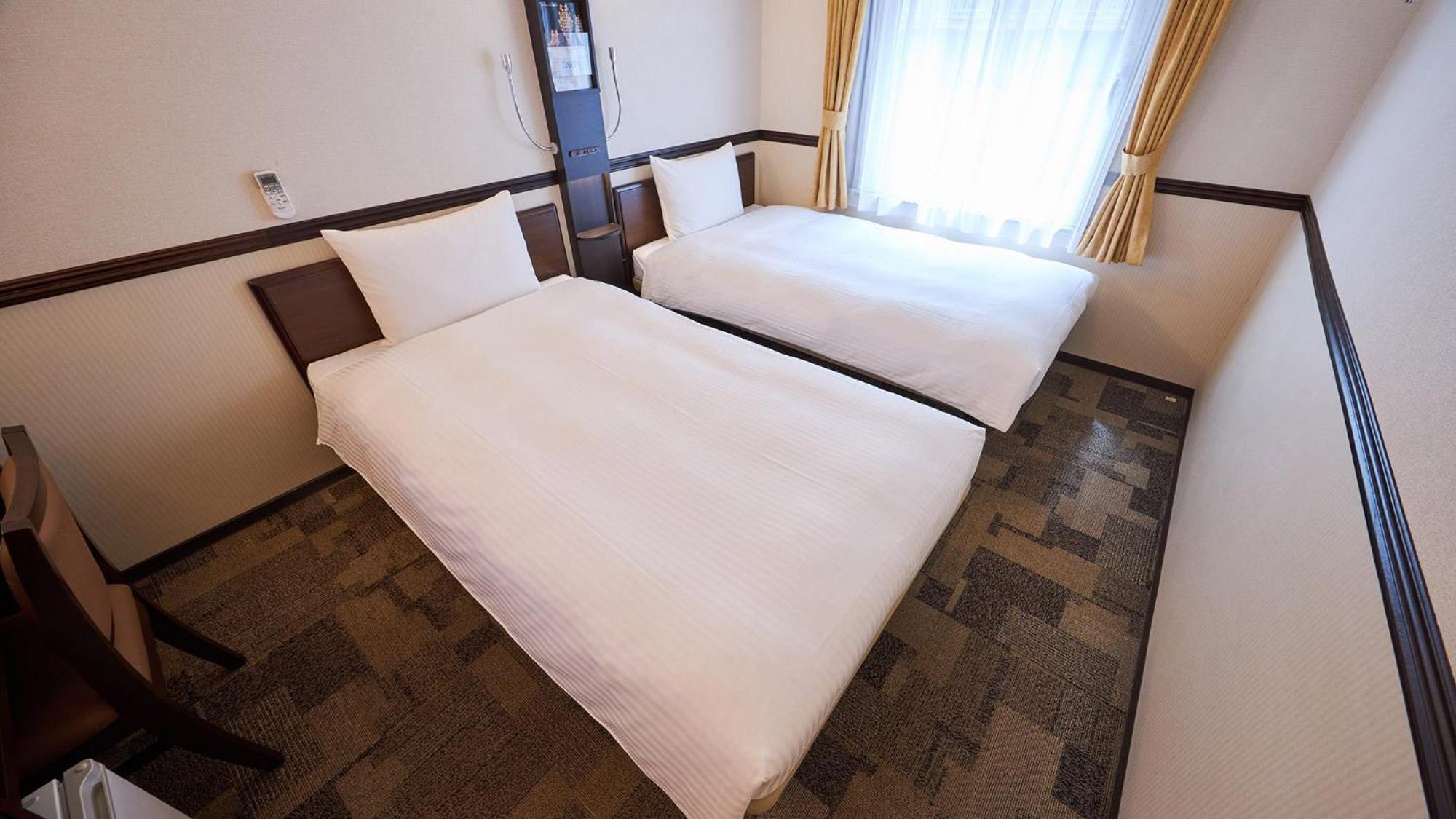 Toyoko Inn Kintetsu Yokkaichi Eki Kita Guchi Номер фото